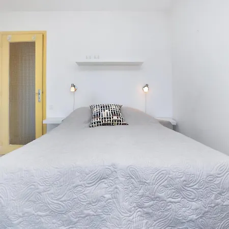 In With Wifi * Cannes