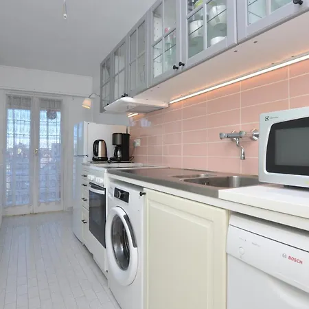 Amazing In With Kitchen Cannes